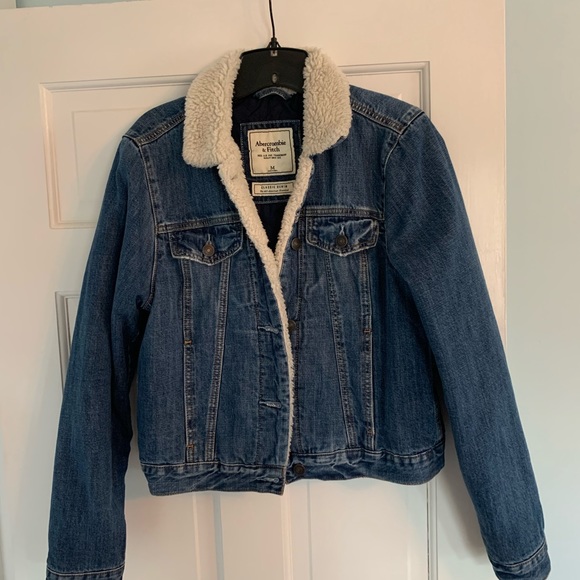 A&F sherpa jean jacket